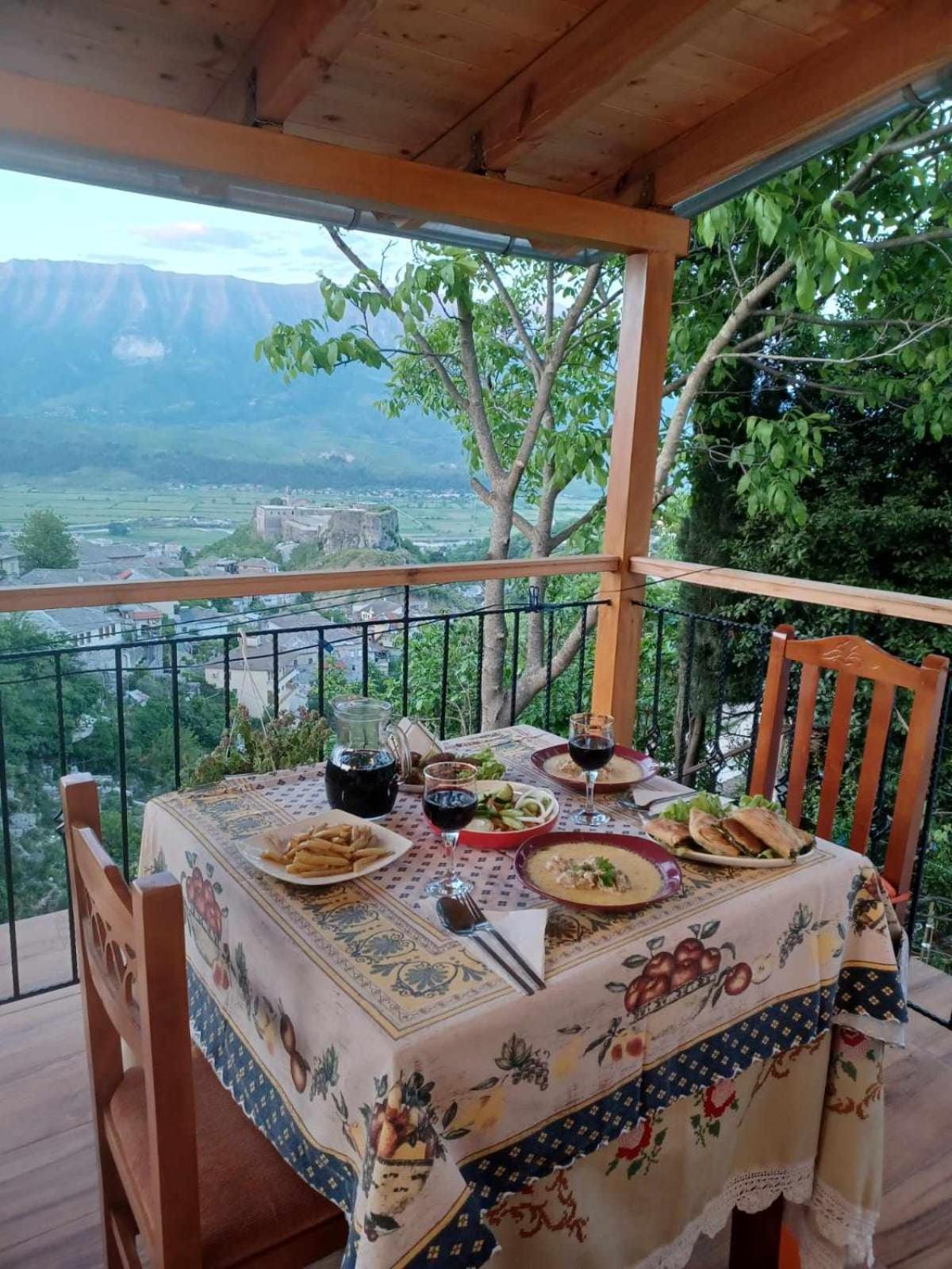 Gjirokastër Guest House Hasko المظهر الخارجي الصورة