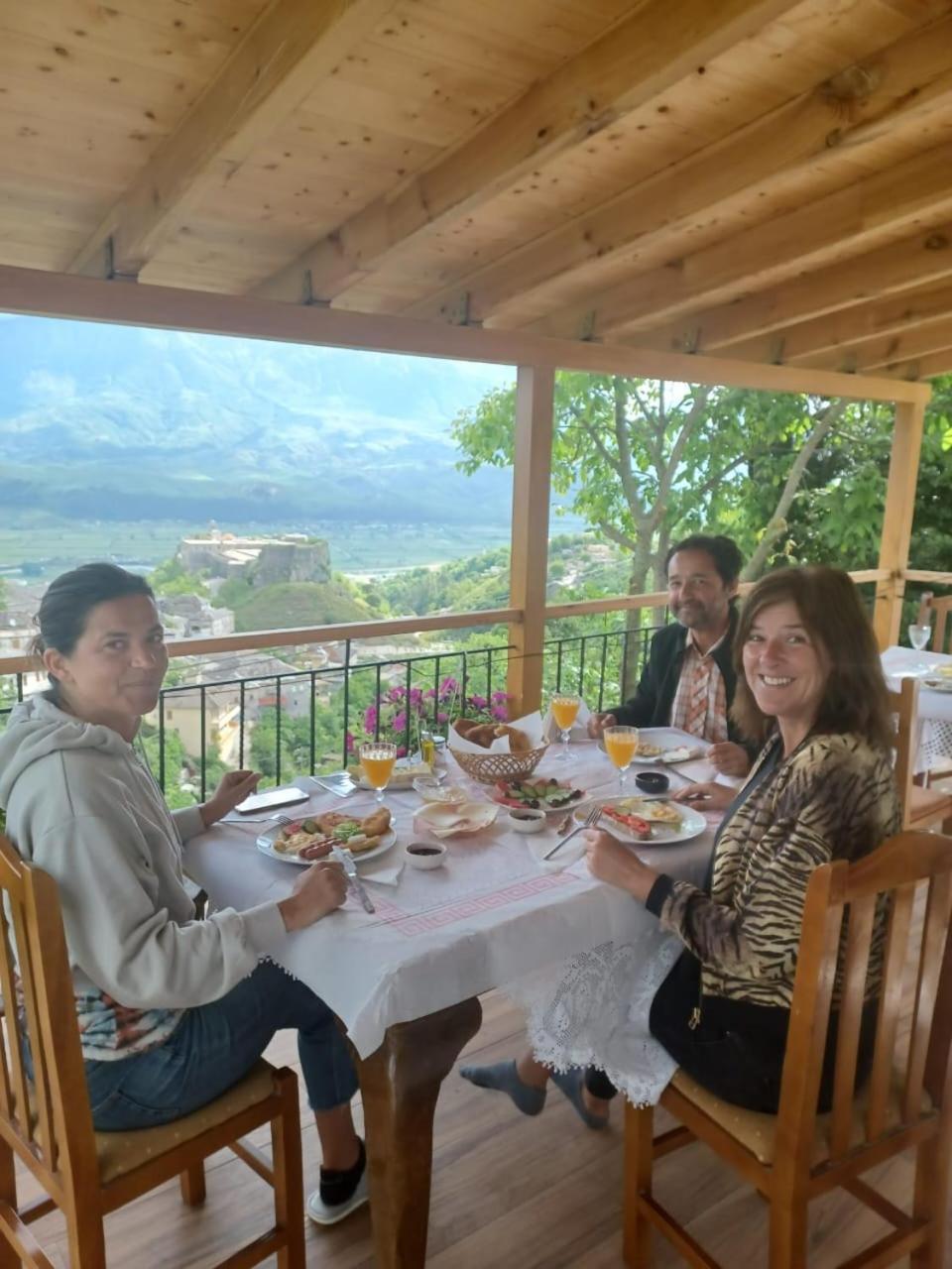 Gjirokastër Guest House Hasko المظهر الخارجي الصورة