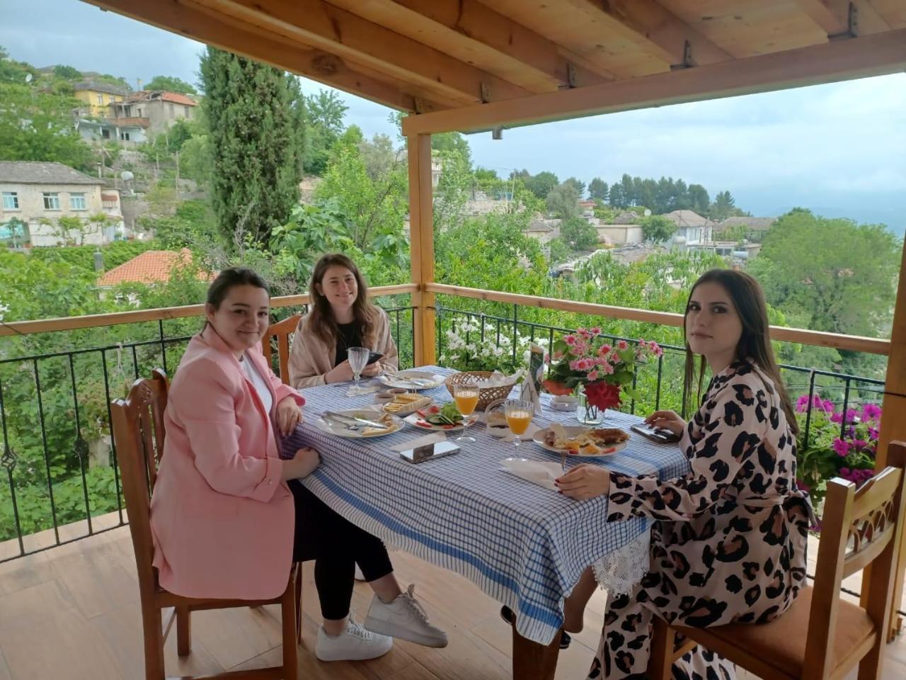 Gjirokastër Guest House Hasko المظهر الخارجي الصورة